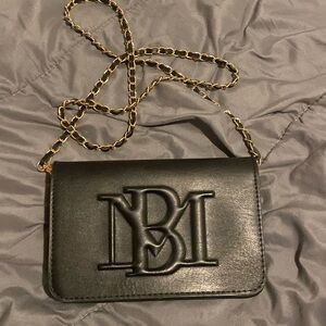 Black and gold Badgley mischka